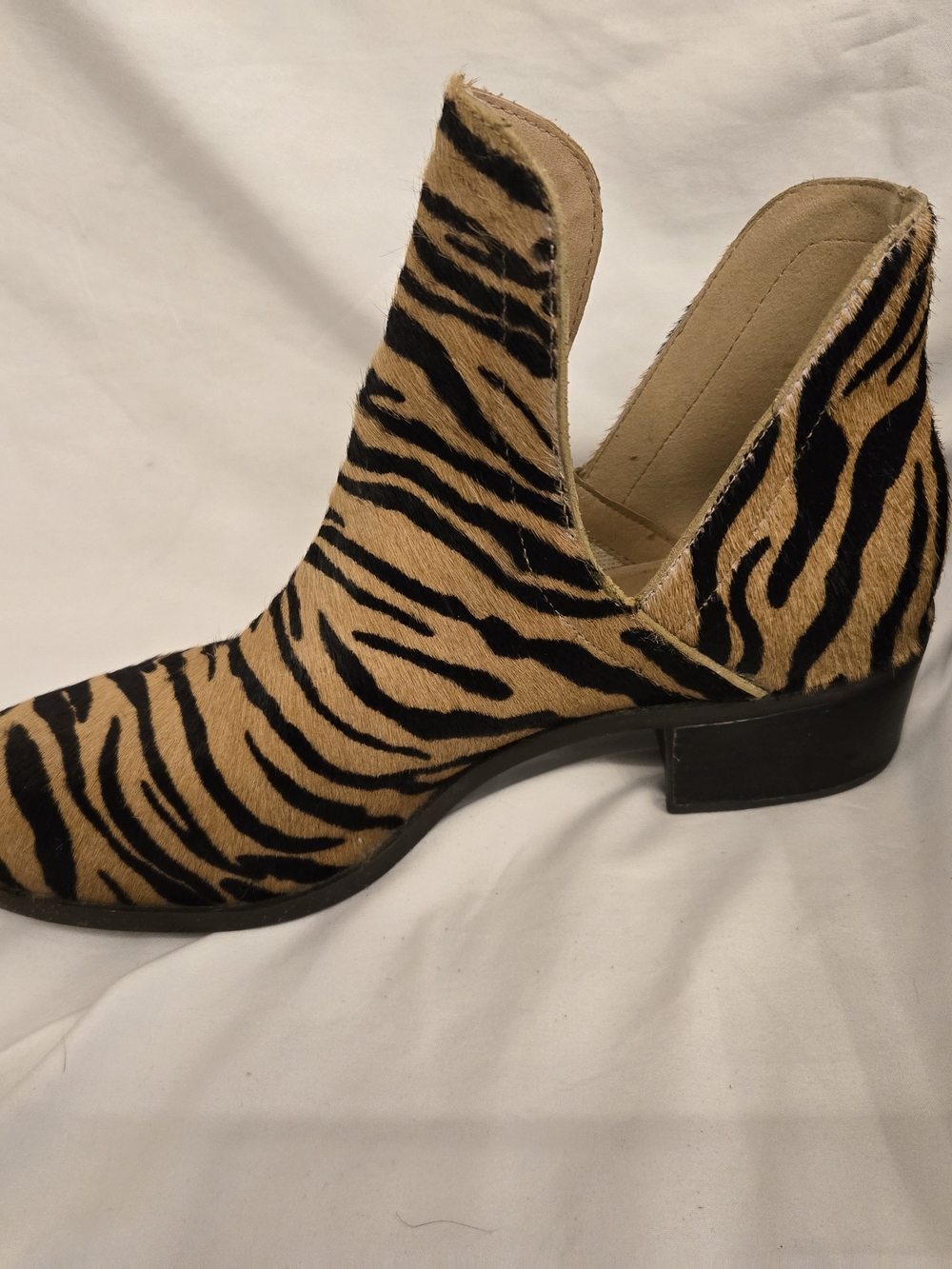 Coconuts by Matisse Zebra Print Cutout Ankle Boots - Tan & Black